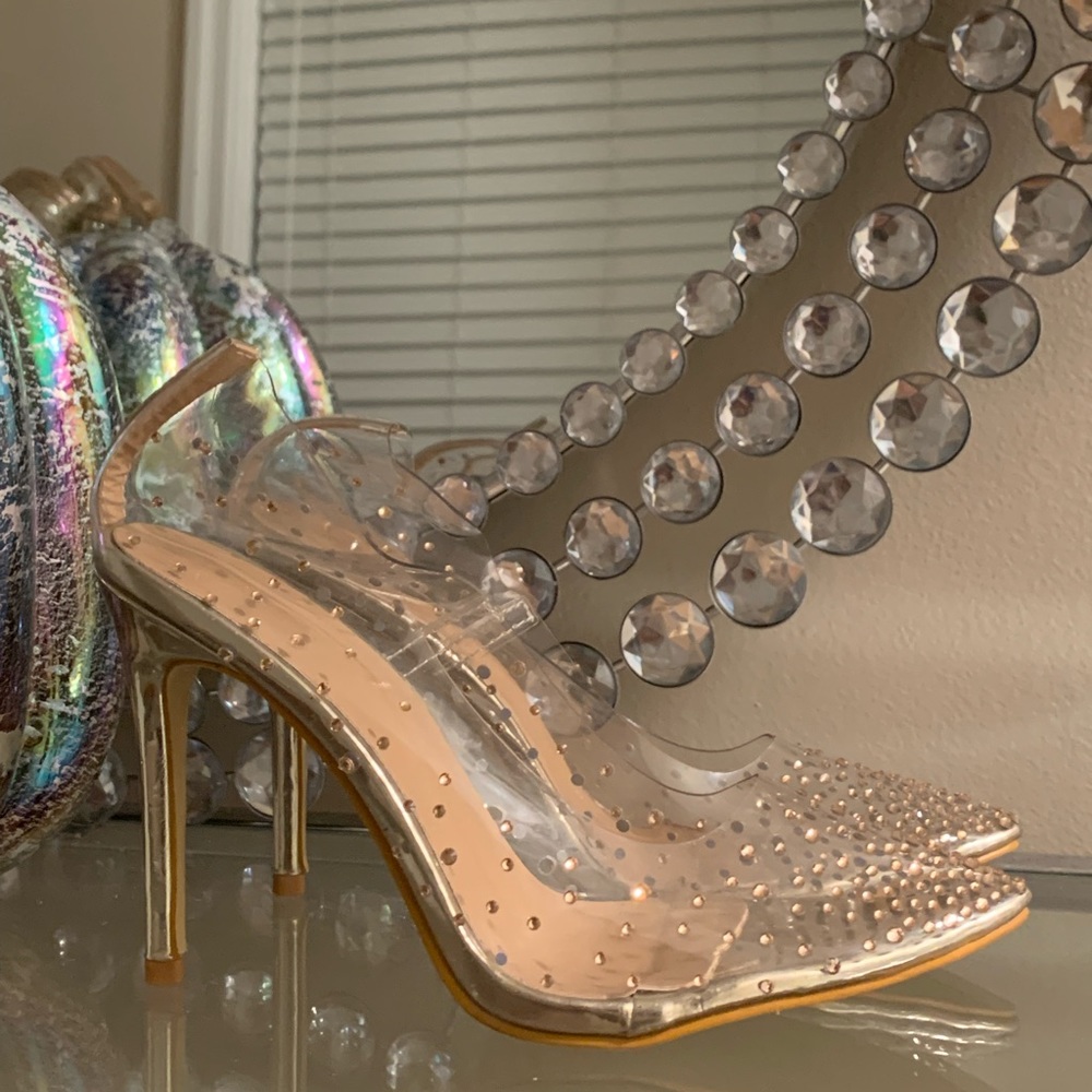 GOLD PVC EMBELLISHED HEELS